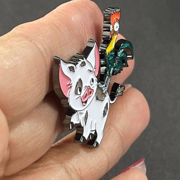 Hei Hei Pua Lapel Pin Moana Princess Pet Rooster Pig Badge Brooch Accessories - Picture 8 of 11